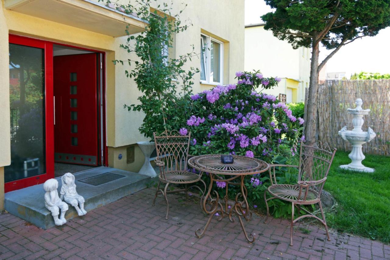 Cozy Souterrain-Half-Basement-Apartment Included 2 Bicycles Berlin Ngoại thất bức ảnh
