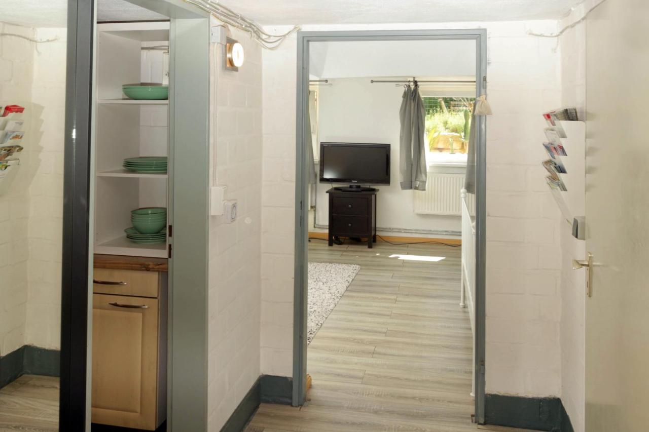 Cozy Souterrain-Half-Basement-Apartment Included 2 Bicycles Berlin Ngoại thất bức ảnh