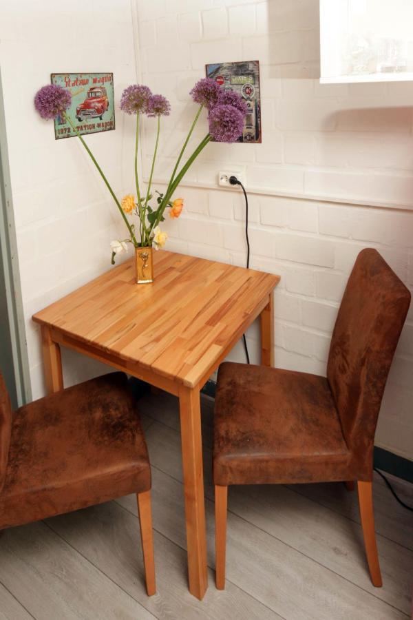 Cozy Souterrain-Half-Basement-Apartment Included 2 Bicycles Berlin Ngoại thất bức ảnh