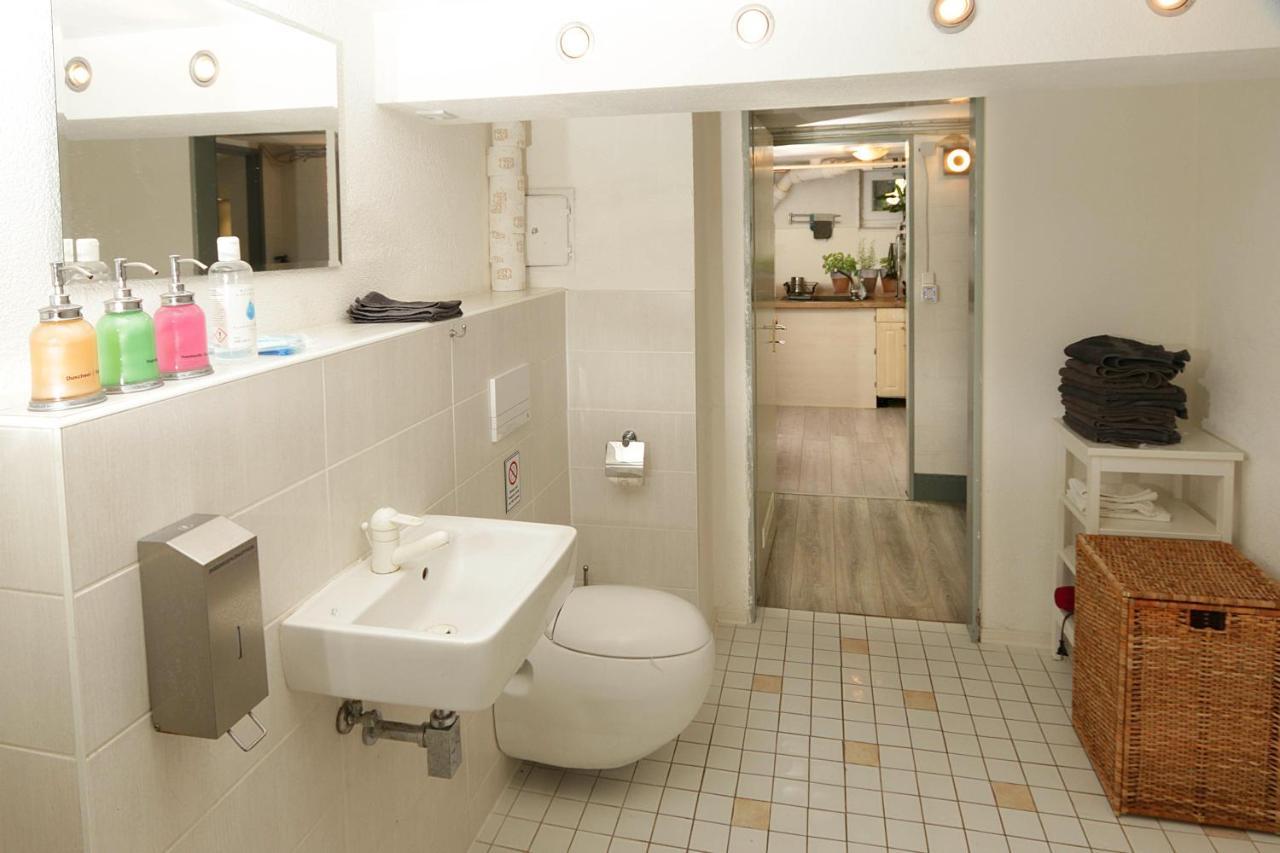 Cozy Souterrain-Half-Basement-Apartment Included 2 Bicycles Berlin Ngoại thất bức ảnh